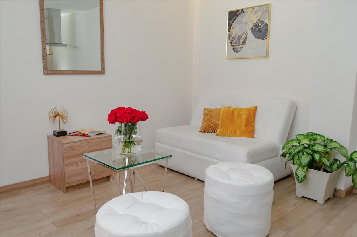 Hotel Brist0L Suites Centro Historico كوينكا المظهر الخارجي الصورة