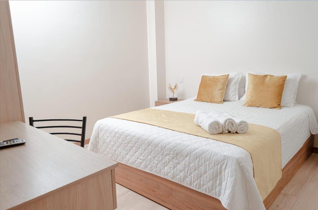 Hotel Brist0L Suites Centro Historico كوينكا المظهر الخارجي الصورة
