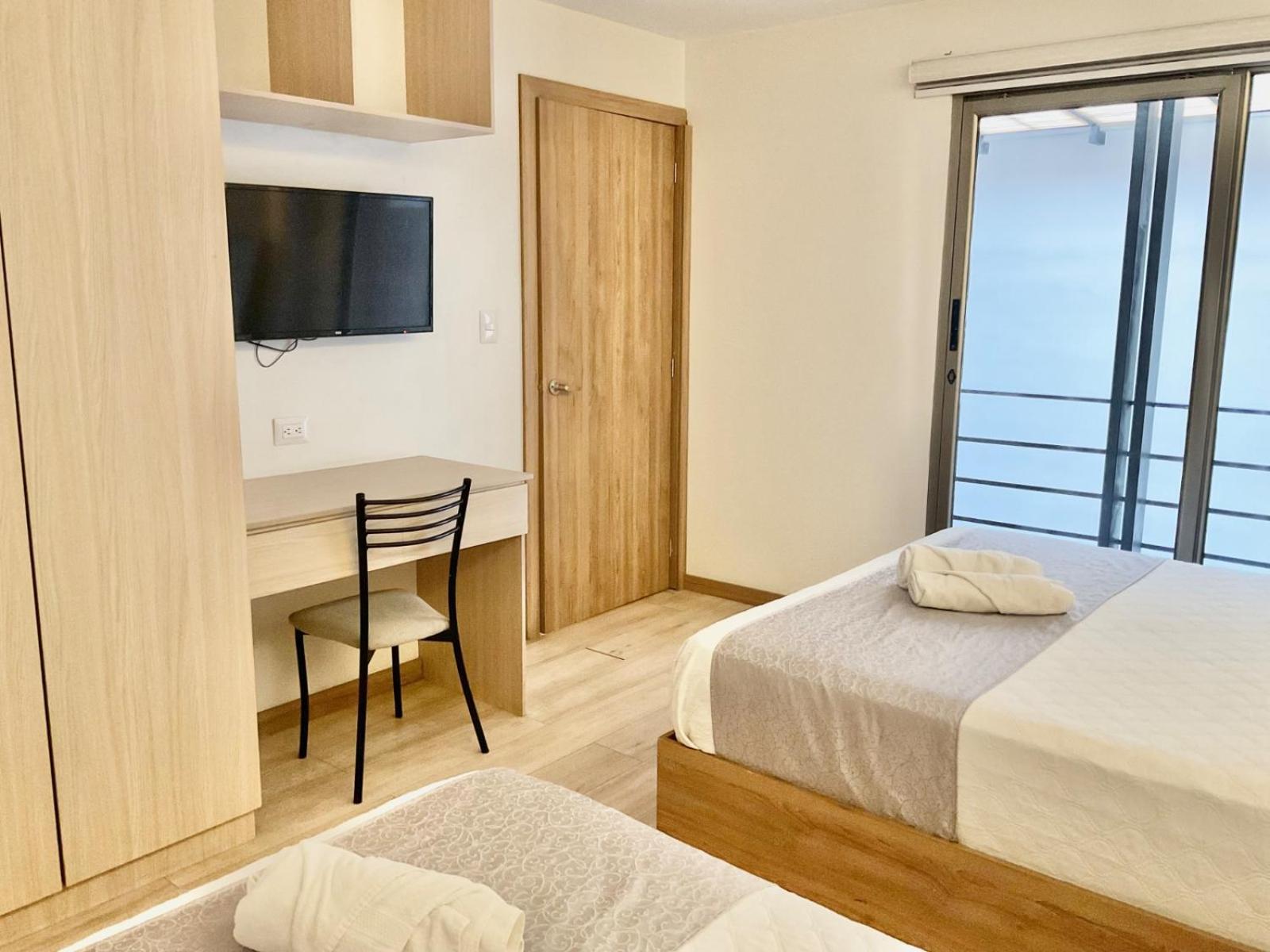 Hotel Brist0L Suites Centro Historico كوينكا المظهر الخارجي الصورة