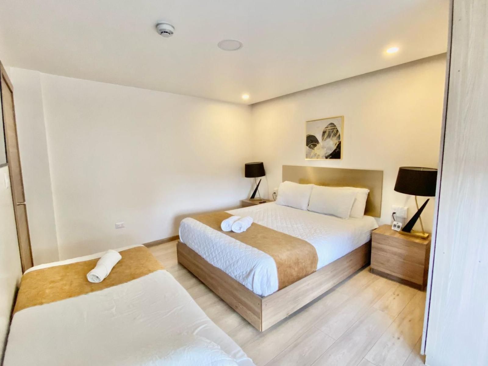 Hotel Brist0L Suites Centro Historico كوينكا المظهر الخارجي الصورة